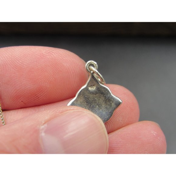 18" Sterling Silver Small Celtic Pattern Pendant Necklace Vintage Minimalist - Picture 3 of 6